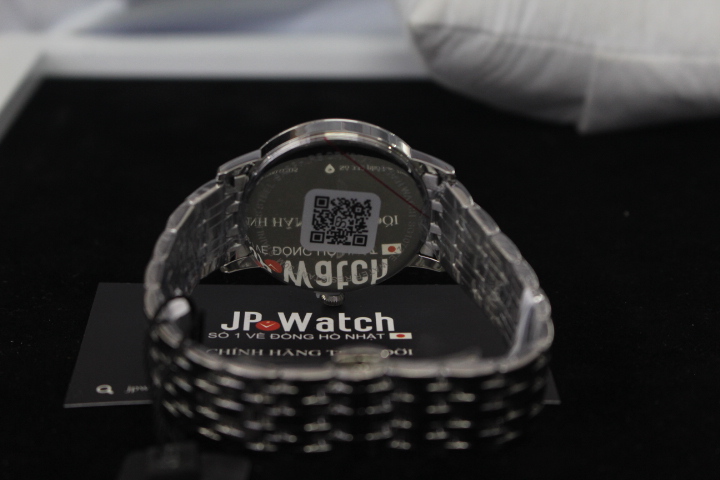 Đồng hồ nam SR Watch SG1072.1101TE luôn có tem chống hàng giả